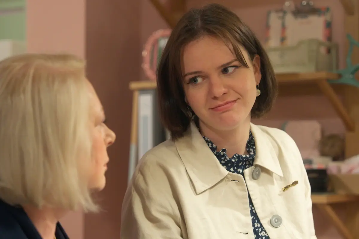 Rote Rosen Vorschau: Folge 4244 - Dienstag, 18. November